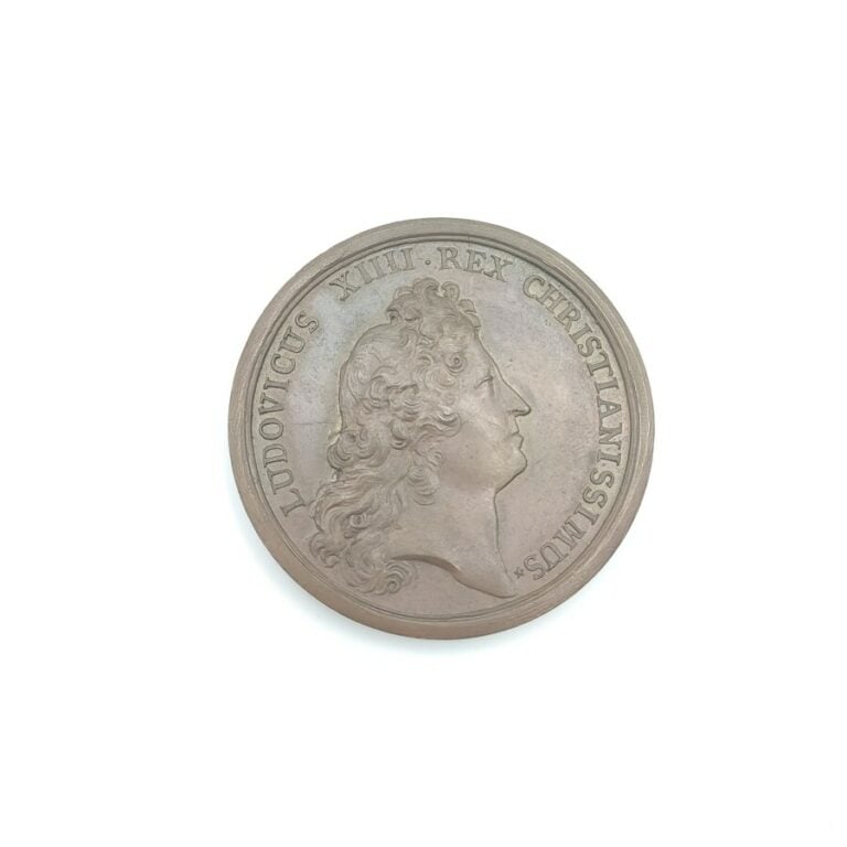 Louis XIV (1643-1715). Médaille en bronze par J. Mauger commémorant l'Académie…