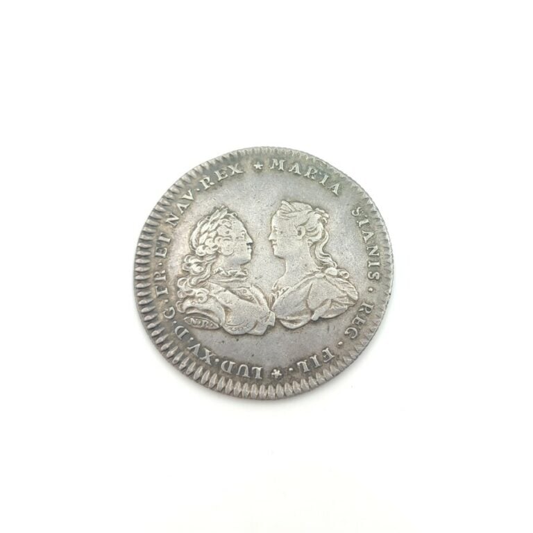 Louis XV (1715-1774). Jeton en argent commémorant le mariage de Louis XV et Mar…