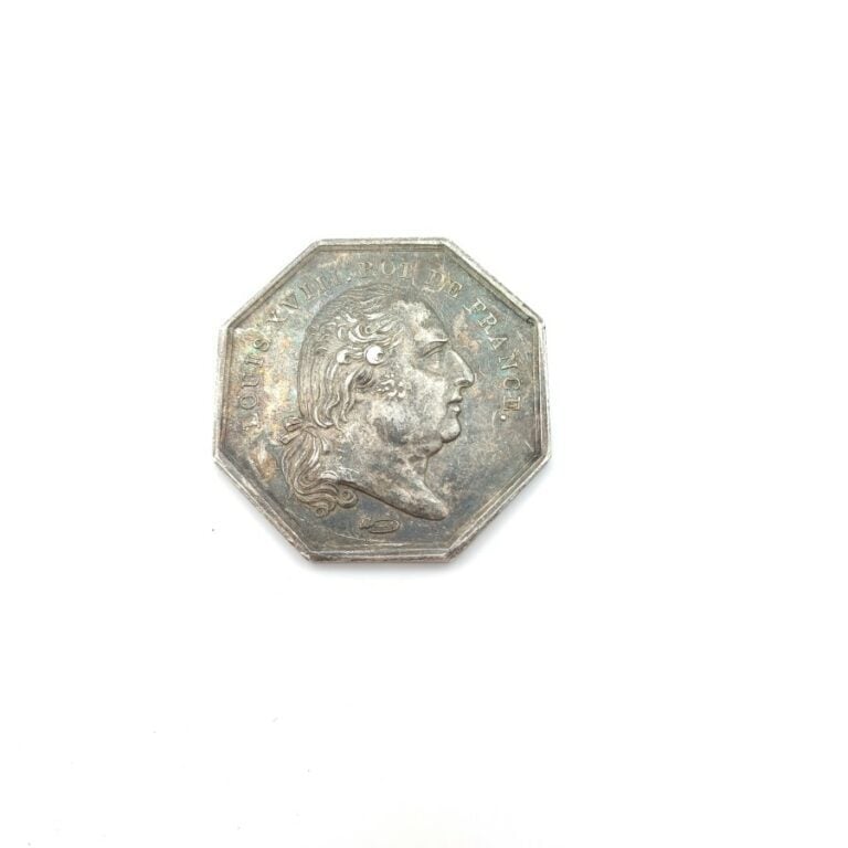 Louis XVIII (1814-1824). Jeton en argent des notaires de l'arrondissement de La…