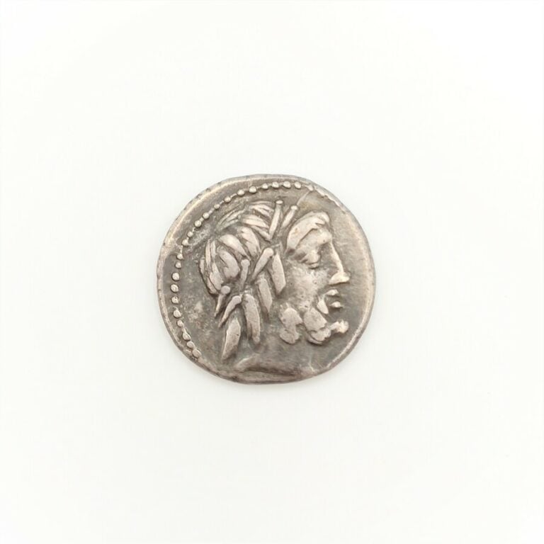 M. Volteius M. f. Denier au temple de Jupiter Capitolin, 78 av. J.-C. Volteia 1…