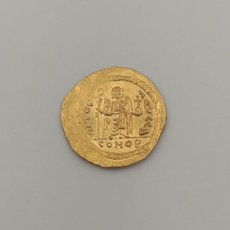 Maurice Tibère (582-602). Solidus, c. 583-601, 4e officine de Constantinople. S…