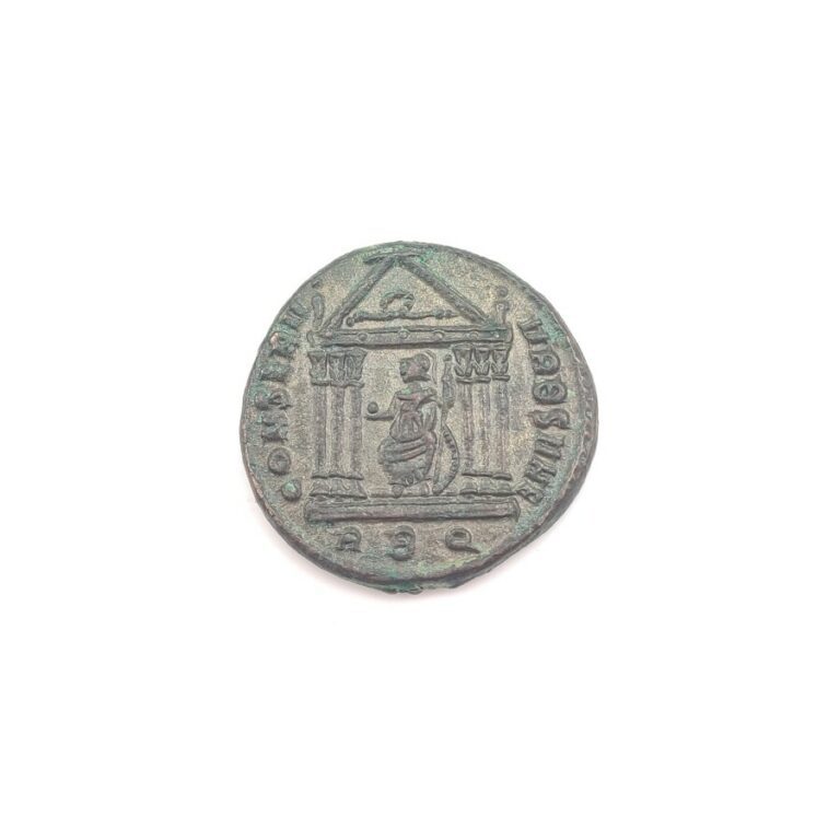 Maxence (306-313). Follis au temple du Génie de Rome protecteur de la Cité, c.…