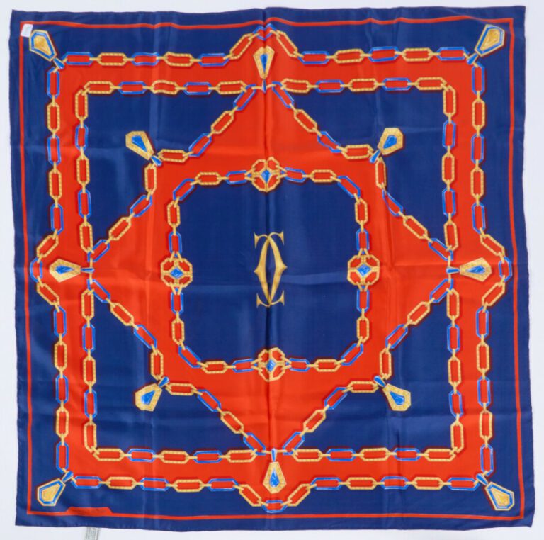 MUST DE CARTIER - CARRÉ en soie imprimée à décor de maillons - 80 x 80 cm