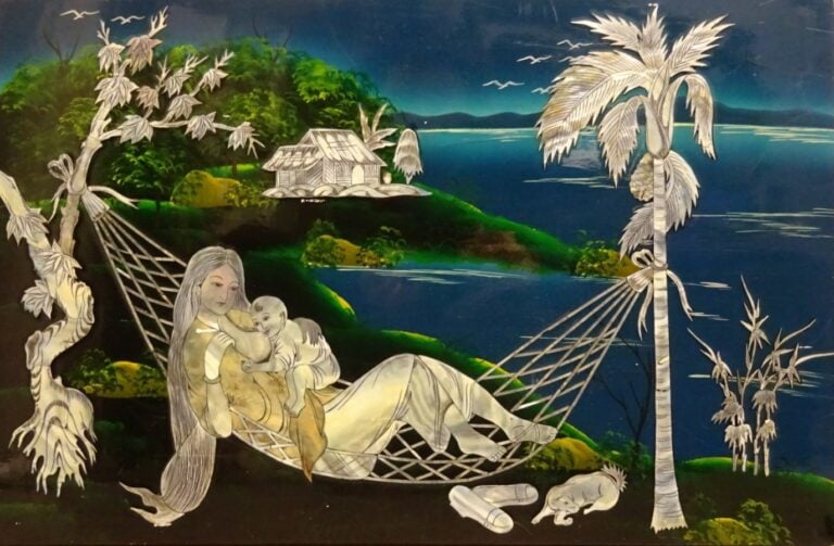 PANNEAU EN BOIS POLYCHROME AVEC INCRUSTATIONS DE NACRE - Vietnam - La maternité…