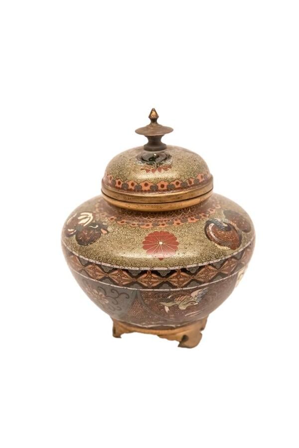 PETIT BRÛLE-PARFUM EN EMAUX CLOISONNES, KORO - Japon, Période Meiji - Tripode,…