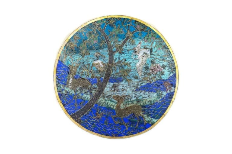 RARE GRANDE BOÎTE LENTICULAIRE COUVERTE EN EMAUX CLOISONNES - Chine, Dynastie Q…
