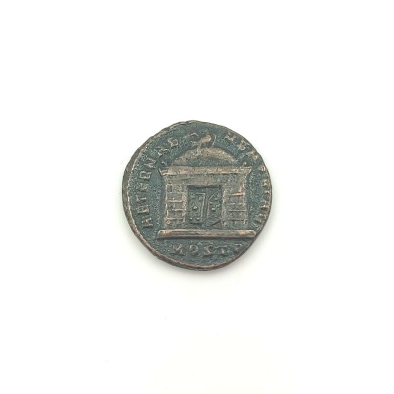 Romulus divinisé, fils de Maxence (306-312). Tiers (?) de follis au Mausolée de…