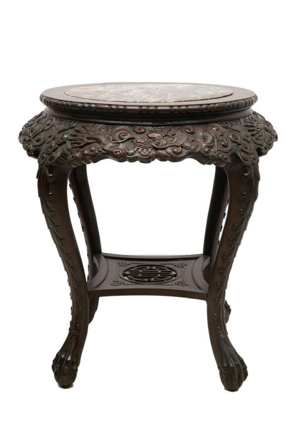 SALON EN BOIS INDIGENE - Vietnam / Indochine, XXe siècle - En bois indigène à r…