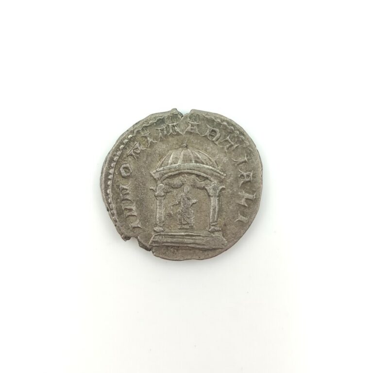 Volusien (251-253). Antoninien au temple de Junon, 252 ap. J.-C. Rome. RIC 172,…