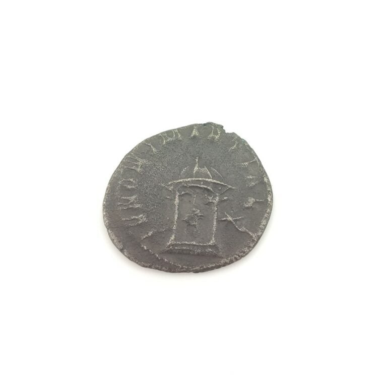Volusien (251-253). Antoninien au temple de Junon, 252 ap. J.-C. Rome. RIC 172,…