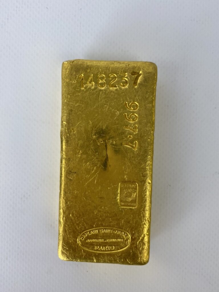 1 lingot d'or portant le numéro 148237, CAPLAIN SAINT ANDRE affineur et fondeur…