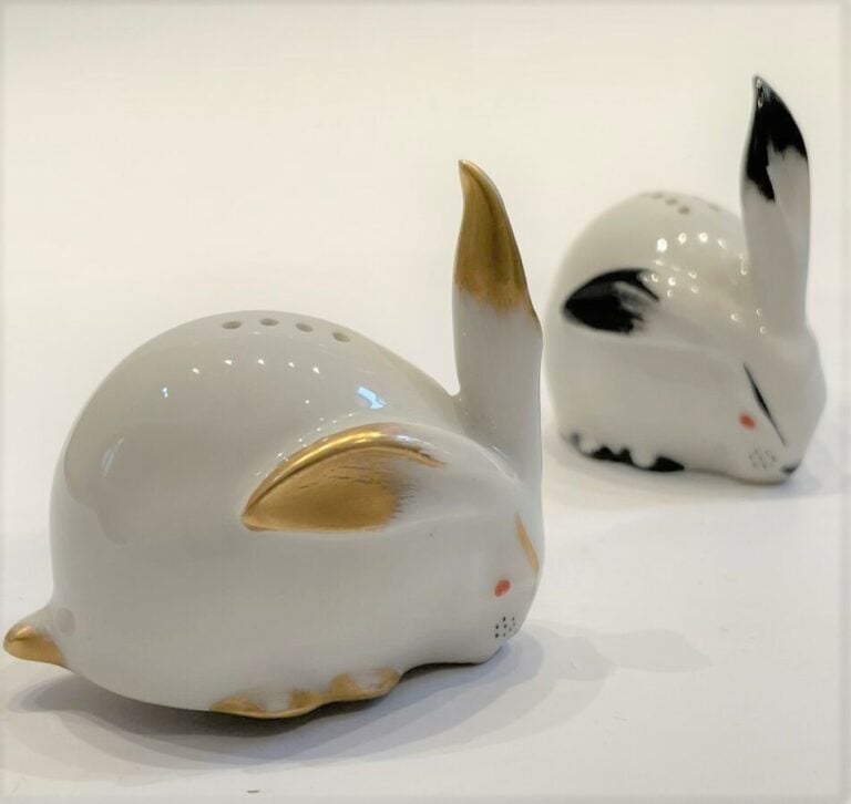 Edouard Marcel SANDOZ (1881-1971) - 2 Salieres en forme de lapin, Porcelaine Ha…