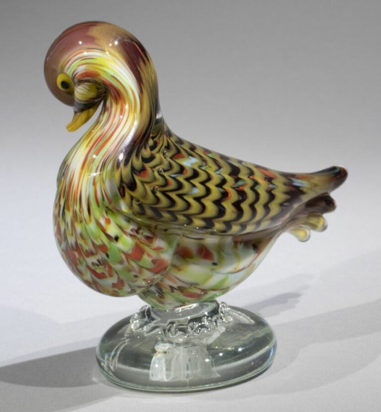 Murano. - Canard en verre à décor jaspé polychrome. Produit pour le restaurant…
