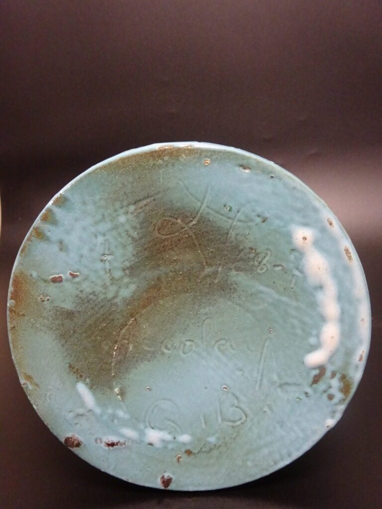 ACCOLAY. - Pichet zoomorphe en grès vernissé turquoise, et pot asymétrique en g…