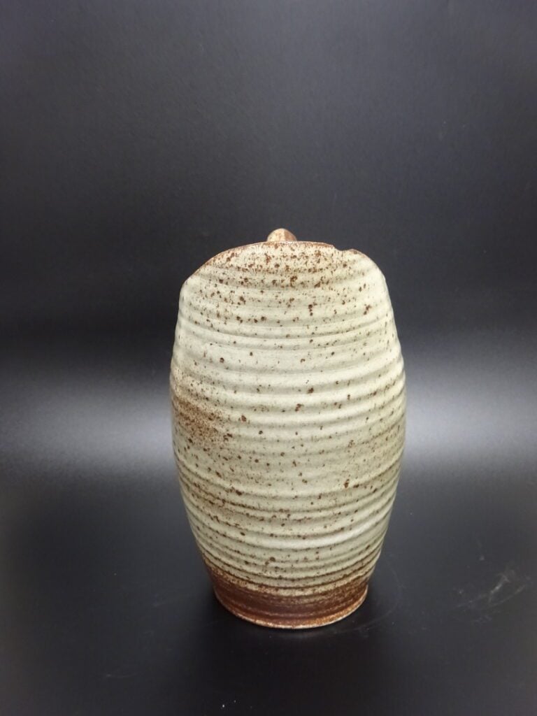 ACCOLAY. - Pichet zoomorphe en grès vernissé turquoise, et pot asymétrique en g…
