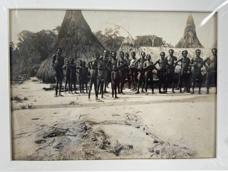 AFRIQUE Ensemble de 15 tirages dont 1 monté sous verre : chasse, troupes coloni…