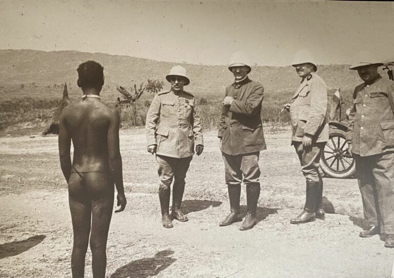 AFRIQUE ÉQUATORIALE FRANÇAISE ,Album du Gouverneur général, 1926-1928. Album co…