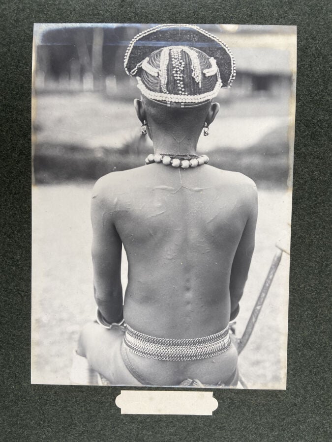 AFRIQUE HAUTE SANGHAAlbum de Pierre Noguès, président de la compagnie forestièr…