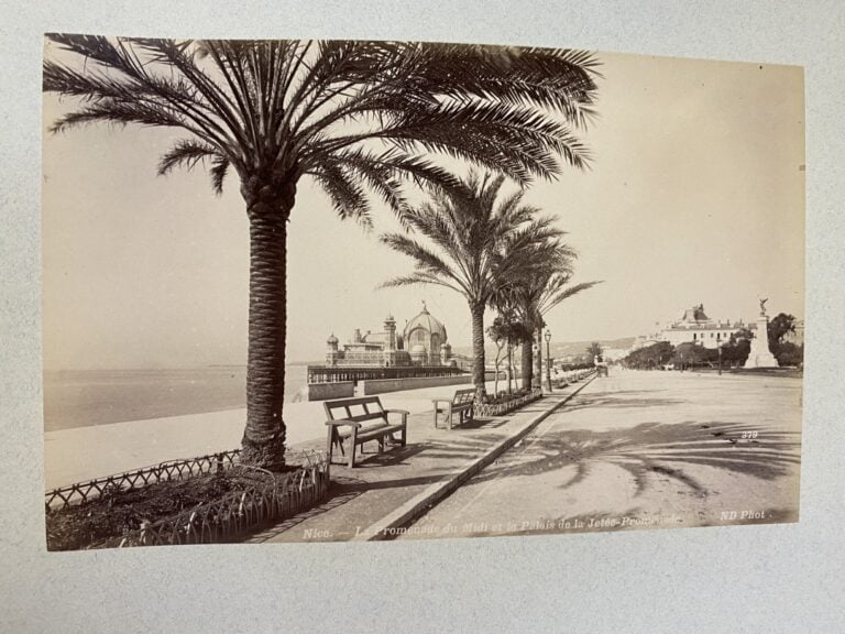 Album de photographies anciennes, présentées dans un album. - 50 photographies…