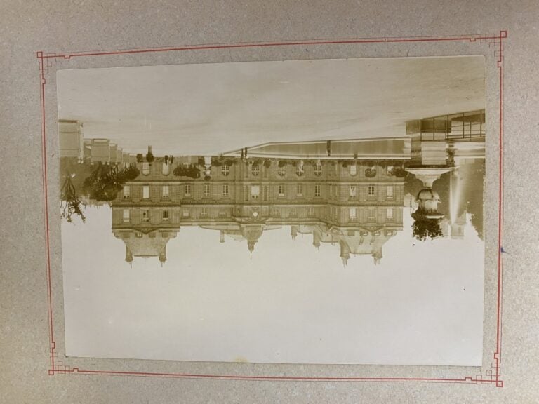 ALBUM PHOTOS (Fin XIX° siècle) - Album de 25 photographies de Paris, contrecoll…