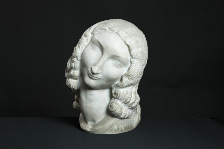 Alfred Auguste JANNIOT (1889-1969) - Buste de Madame Odette Gaffie - Sculpture…