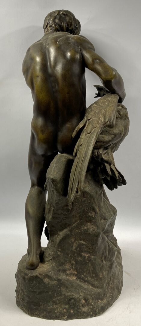 Anatole GUILLOT (1865-1911) - Homme terrassant un aigle - Sculpture en régule -…