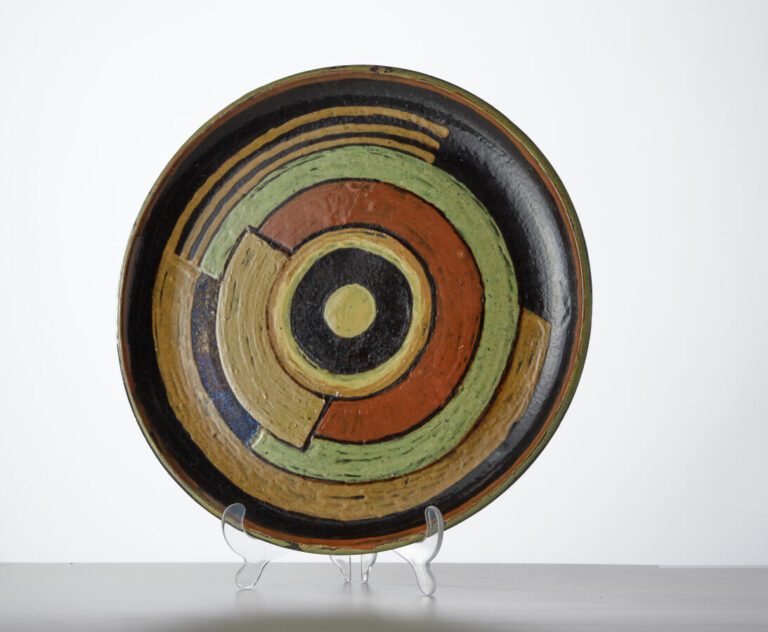 Anne DANGAR (1885-1951) - Atelier de Moly-Sabata - Plat circulaire en céramique…