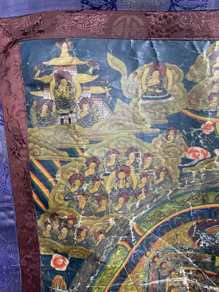ASIE DU SUD EST - Thangka - Gouache sur tissu - H: 82 cm - (pliures, manques, u…