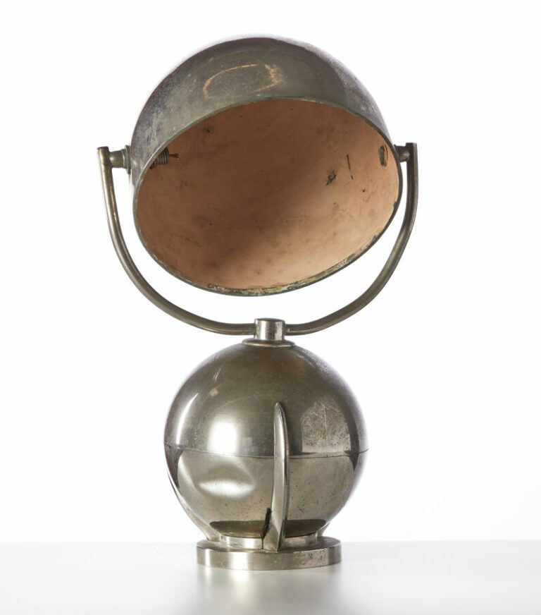 AUBLET Felix (1903-1978) - Lampe moderniste modèle « Boule » dite aussi « Lampe…