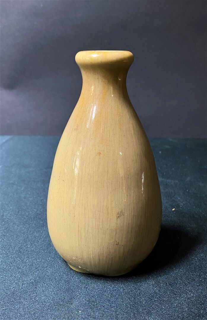 Auguste DELAHERCHE - Vase japonisant à panse bombée et col ourlé en grès émaill…