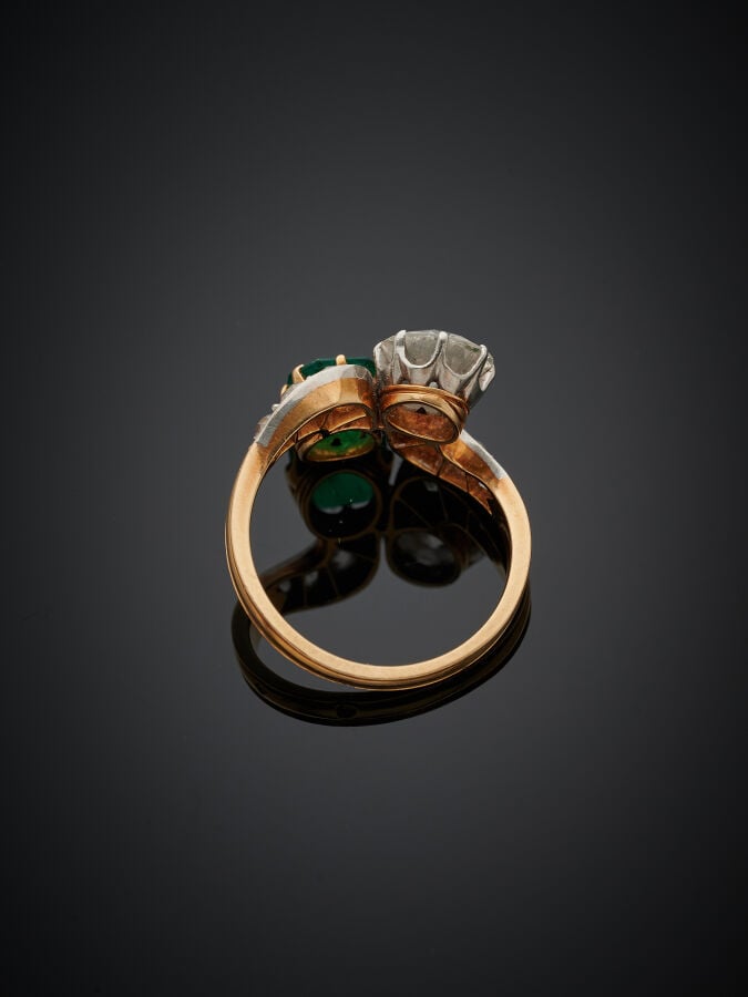 BAGUE « toi et moi » en or rose (750‰) serti d'un diamant taille ancienne et d'…