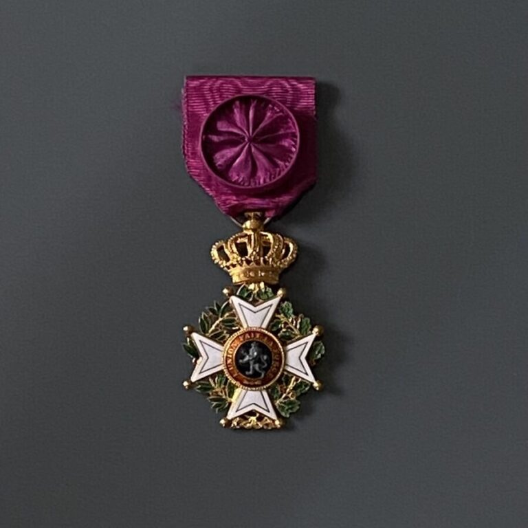 BELGIQUE - Ordre de Léopold, fondé en 1832, croix d'officier à titre civil en o…
