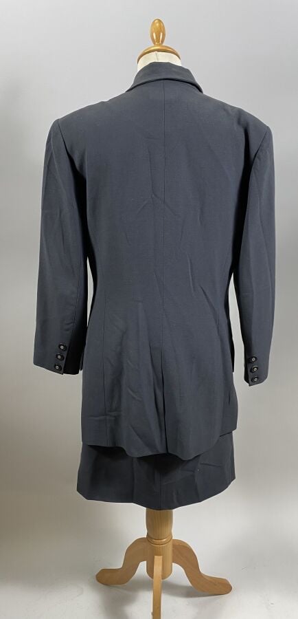 Bernard PERRIS - Tailleur jupe en soie, métal et laine - Taille 42 - - On joint…
