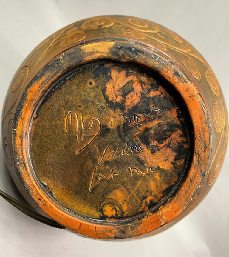 BESSONE Marius (1929) - Grand vase à panse renflée et long col en terre cuite é…