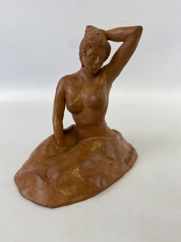 Blaise DEVISSI (1963) - Femme nue assise - Epreuve en terre cuite - Signée et a…