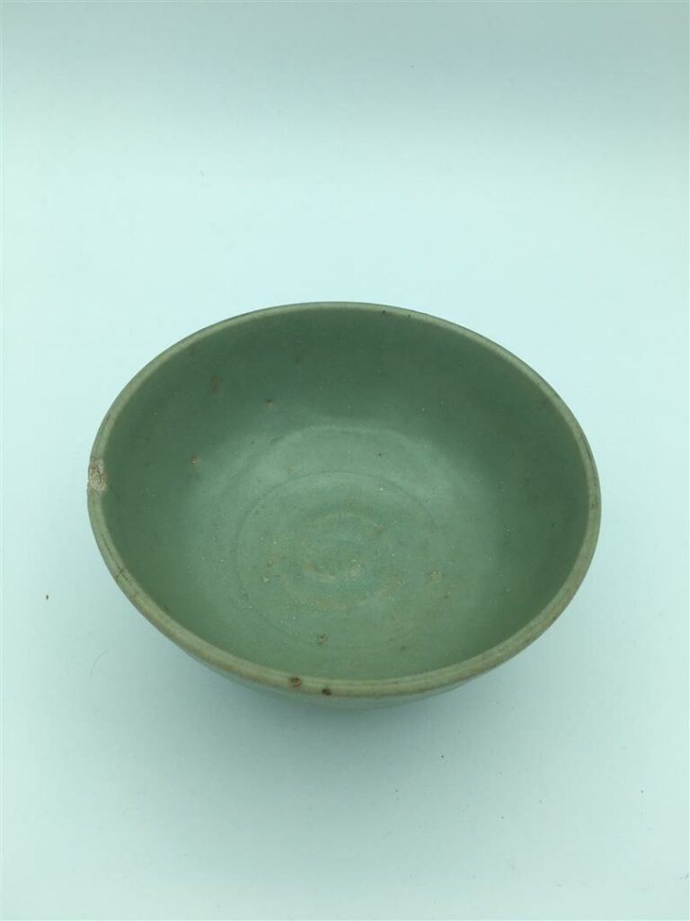 BOL EN GRES PORCELAINEUX A COUVERTE CELADON - Probablement Corée et Joséon - (é…