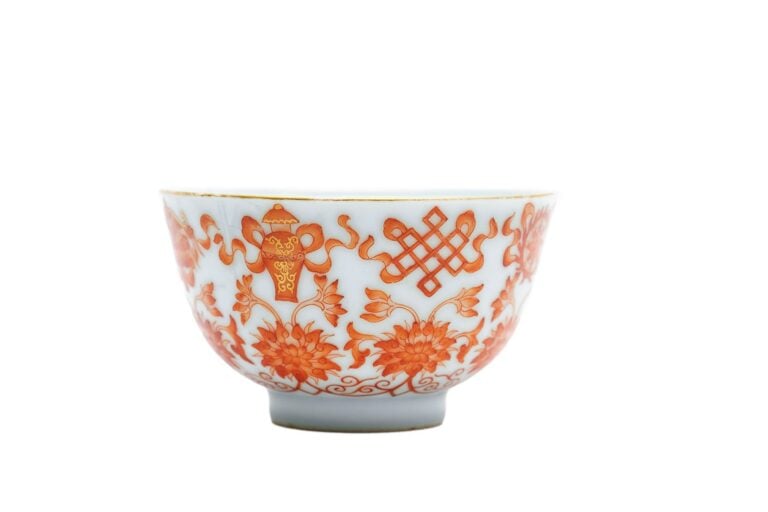 [.] BOL EN PORCELAINE A DECOR CORAIL DES TRESORS DU BOUDDHISME - Chine, De styl…