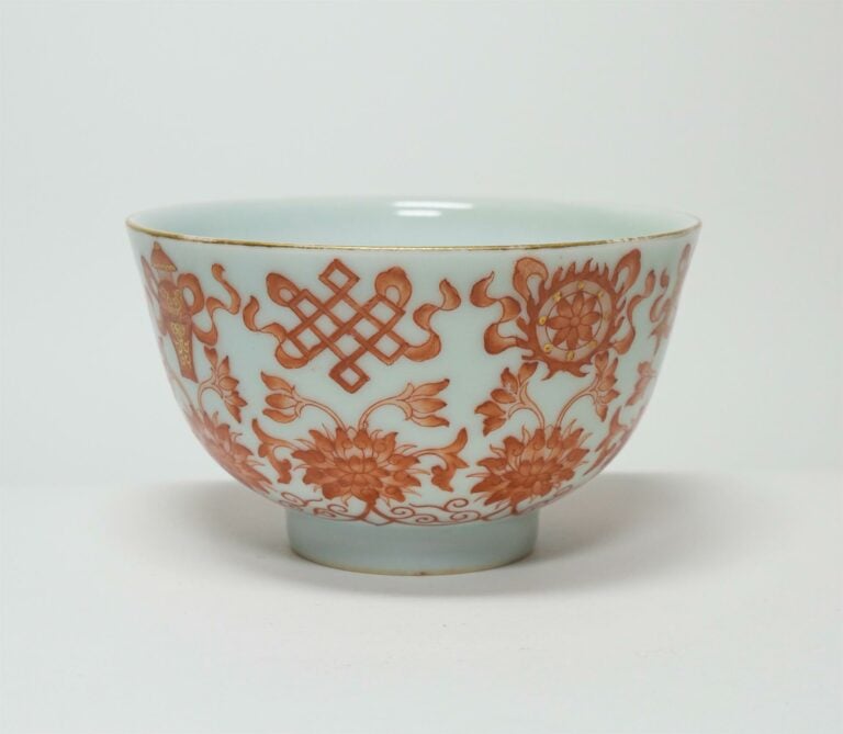 [.] BOL EN PORCELAINE A DECOR CORAIL DES TRESORS DU BOUDDHISME - Chine, De styl…