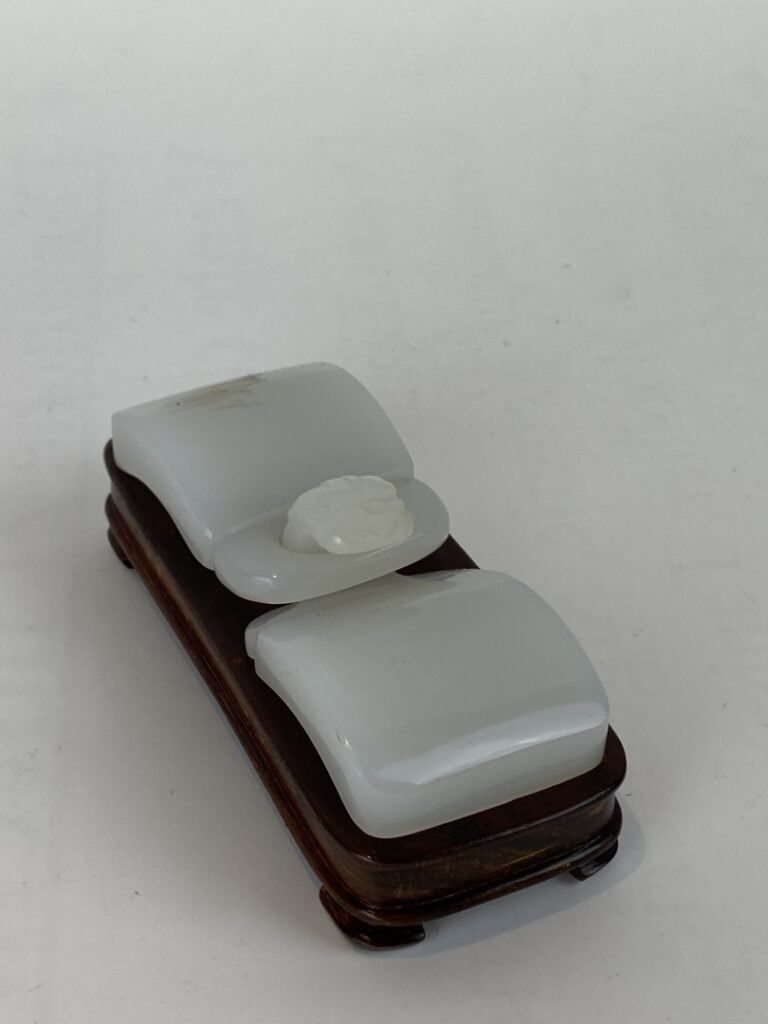 Boucle de ceinture en verre imitant le jade - Chine - Surface lisse, elle est s…