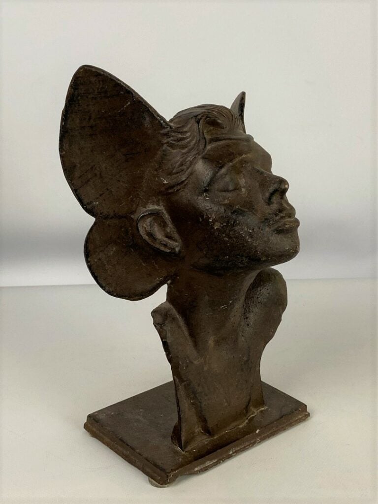 Buste de faune en fonte de fer - H : 29.5 cm - (petits accidents, oxydation)