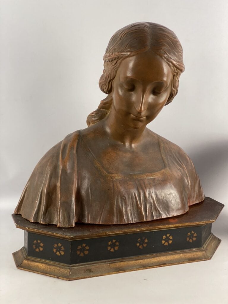 Buste de femme de style médiéval en plâtre patiné - Socle en bois peint - (fêle…