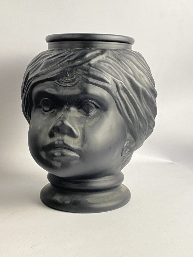 Buste de femme de style médiéval en plâtre patiné - Socle en bois peint - (fêle…