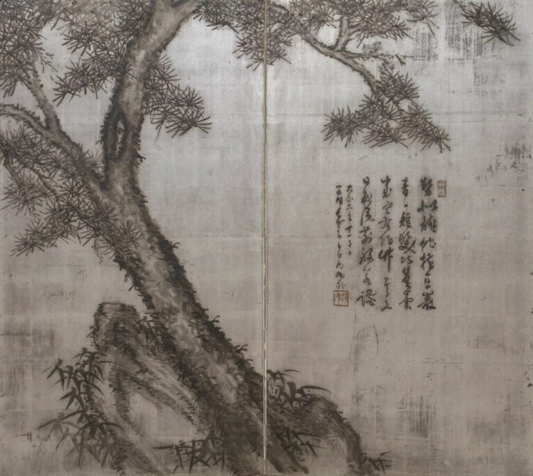 Byobu / paravent à deux panneaux avec une peinture dynamique d'un grand pin sur…