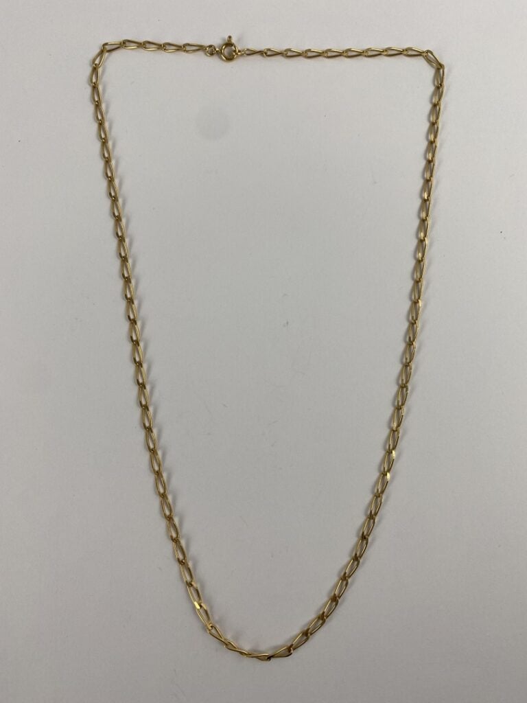 Chaîne en or jaune (750) à maille gourmette - Poids : 8.4 g - L : 49 cm