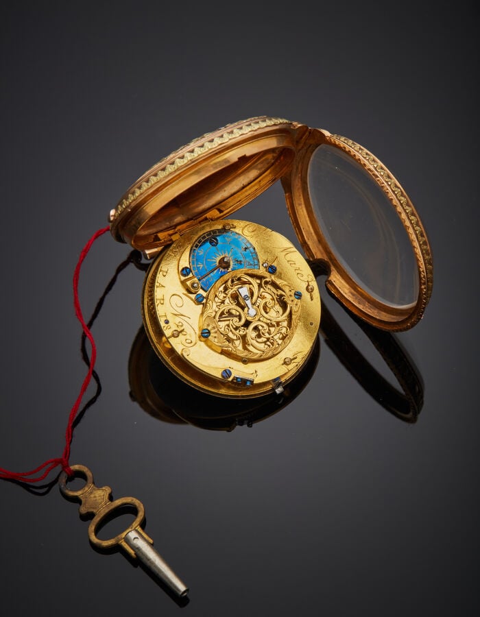 Charles MARE - MONTRE de POCHE trois ors (750‰) entièrement ciselé, amati et gu…