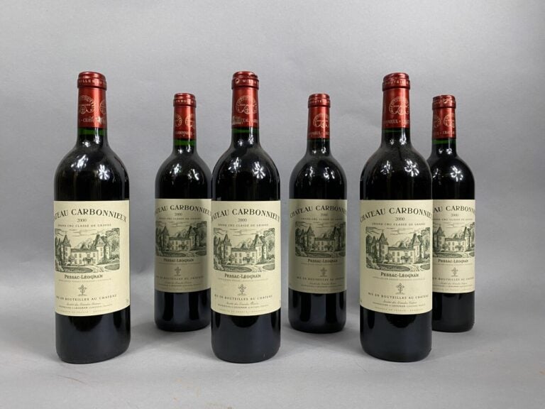 Château Carbonnieux Grand Cru Classé de Graves, Pessac-Léognan - Lot de six bou…