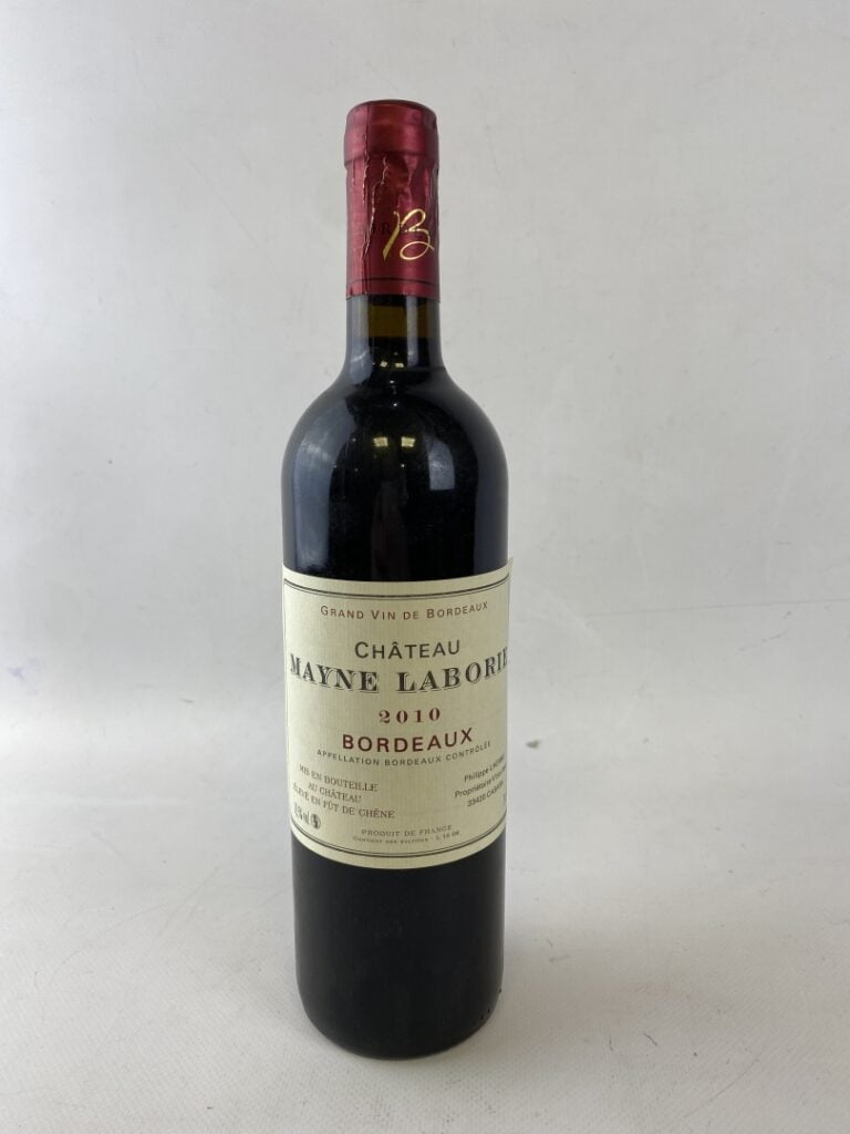 CHATEAU MAYNE-LABORIE, 2010. - Ensemble de 6 caisses de 6 bouteilles - (en l'ét…