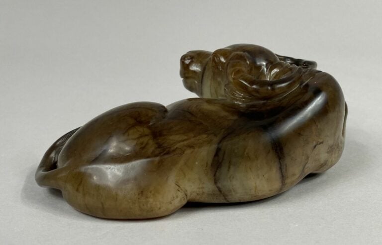 CHINE, fin de la dynastie Qing, de style Ming - Buffle d'eau en jade néphrite s…
