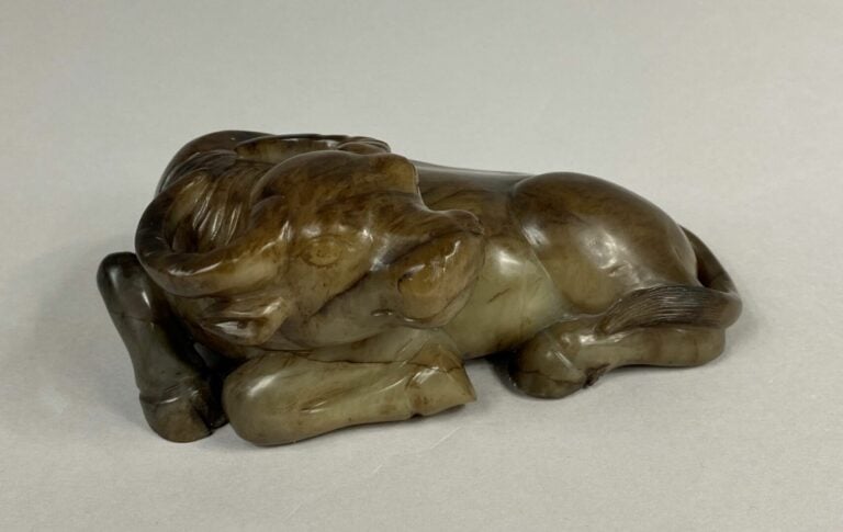 CHINE, fin de la dynastie Qing, de style Ming - Buffle d'eau en jade néphrite s…