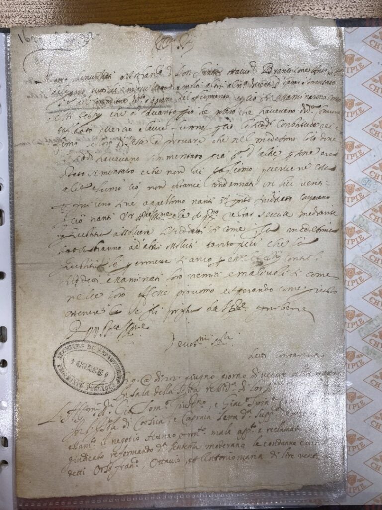 Classeur contenant huit actes authentiques, Ancien Régime ou période révolution…